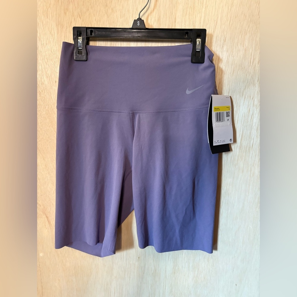 Nike Zenvy Women's Lavender Bike 8’ Shorts
